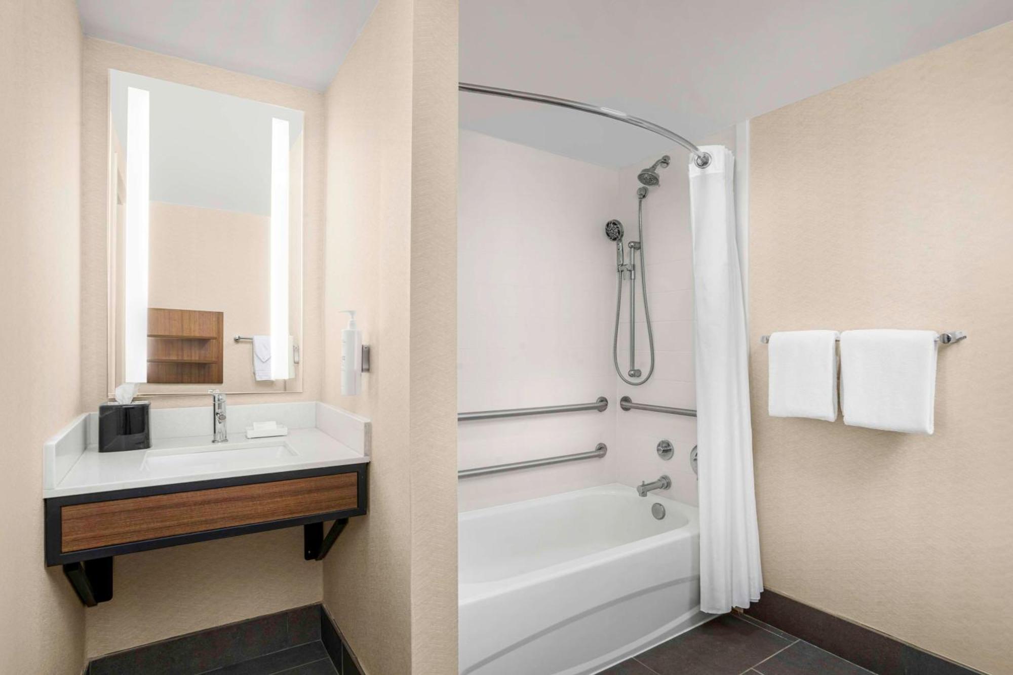 Hilton Garden Inn Kent Island Marina Grasonville Bagian luar foto